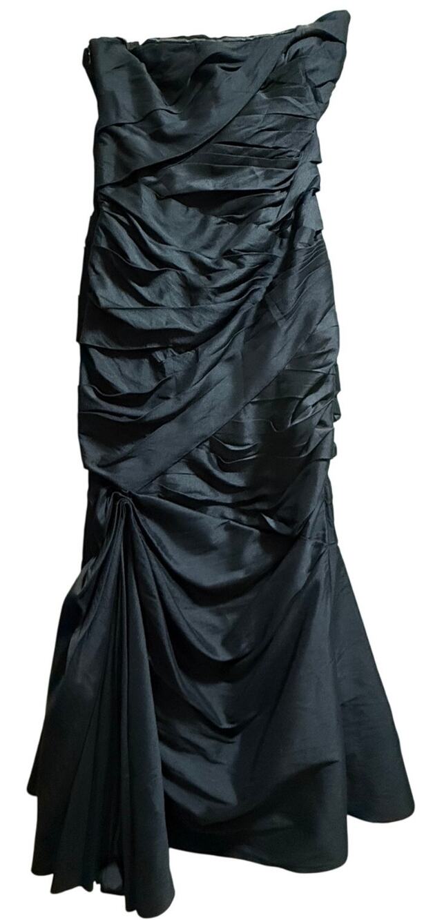 Monique Lhuillier Black Layered Strapless Gown - Size 8